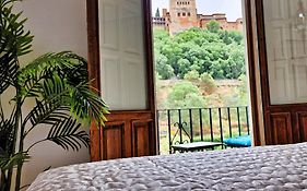 The Nasrid Palace From Your Bed !